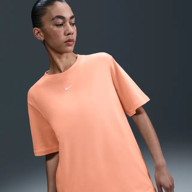 Nike Sportswear Essential Women's T-Shirt - Orange - Cotton