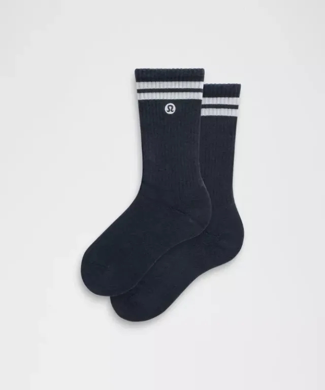 lululemon – Men's Unisex Daily Essential Crew Socks Stripe – Color White/Blue – Size L