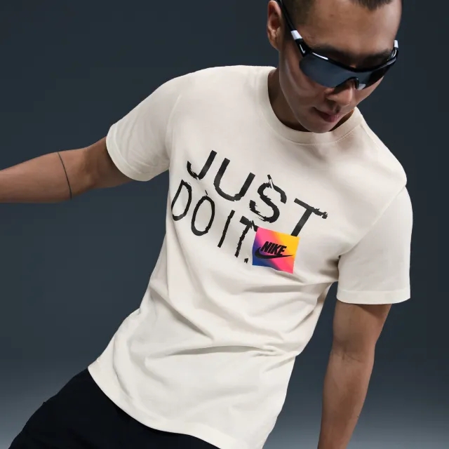 Nike Sportswear Men's T-Shirt - White