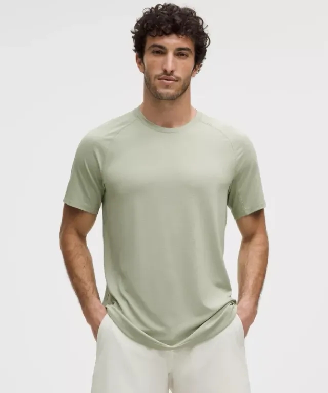 lululemon – Men's License to Train Short-Sleeve Shirt – Color Green/Pastel – Size 3XL