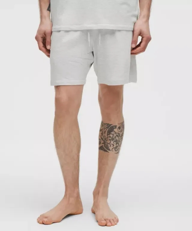 lululemon – Men's BeCalm Relaxed-Fit Shorts – 7" – Color Grey – Size L