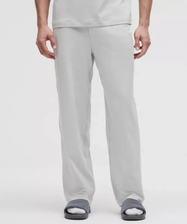 lululemon – Men's Soft Jersey Classic-Fit Trousers Regular – Color Silver/Grey – Size L