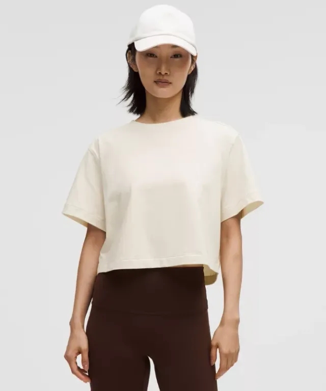 lululemon – Women's All Yours Organic Cropped T-Shirt – Color White – Size L