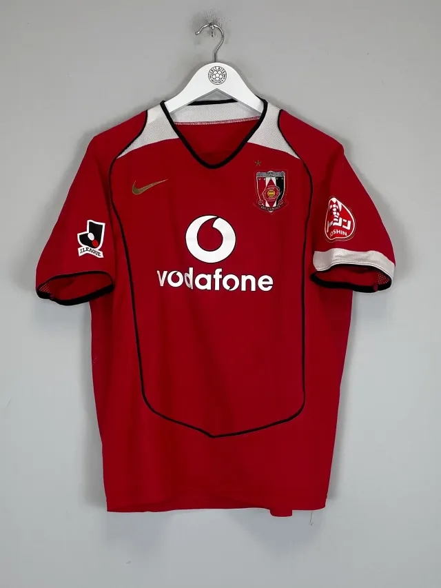 CULT KITS - 2004/05 URAWA RED DIAMONDS HOME SHIRT (M) NIKE