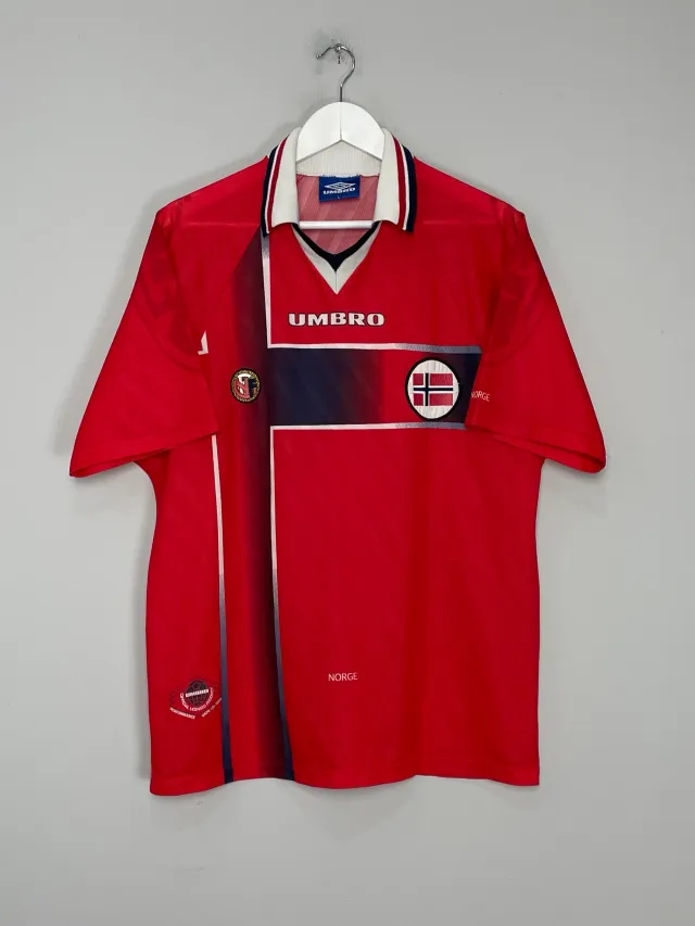 CULT KITS - 1997/98 NORWAY HOME SHIRT (L) UMBRO
