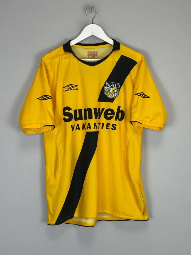 CULT KITS - 2006/07 NAC BREDA HOME SHIRT (XL) UMBRO
