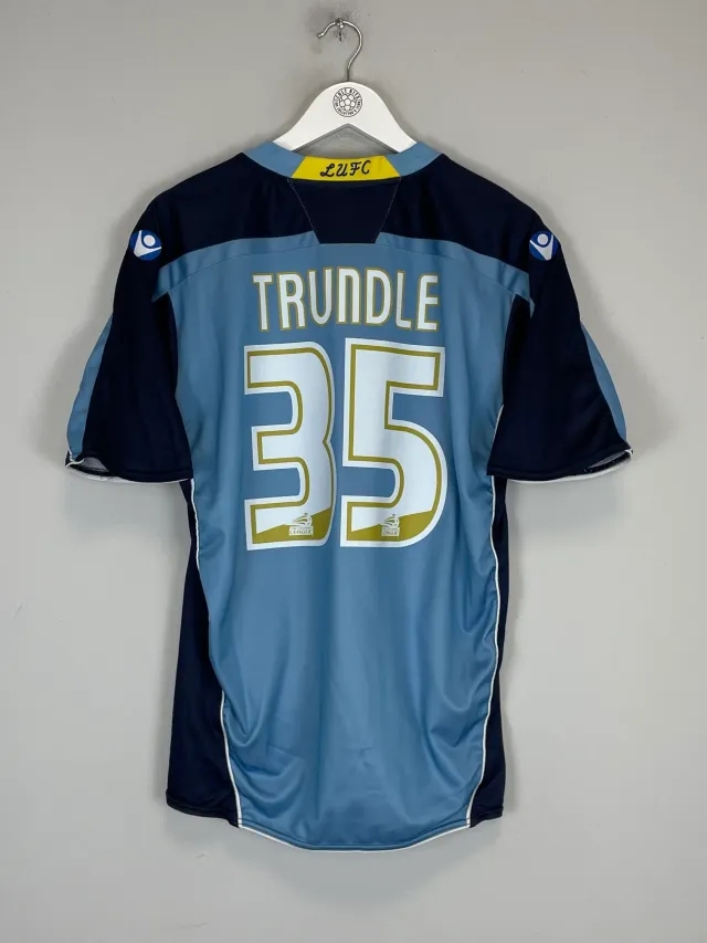 CULT KITS - 2008/09 LEEDS UNITED TRUNDLE #35 AWAY SHIRT (M) MACRON