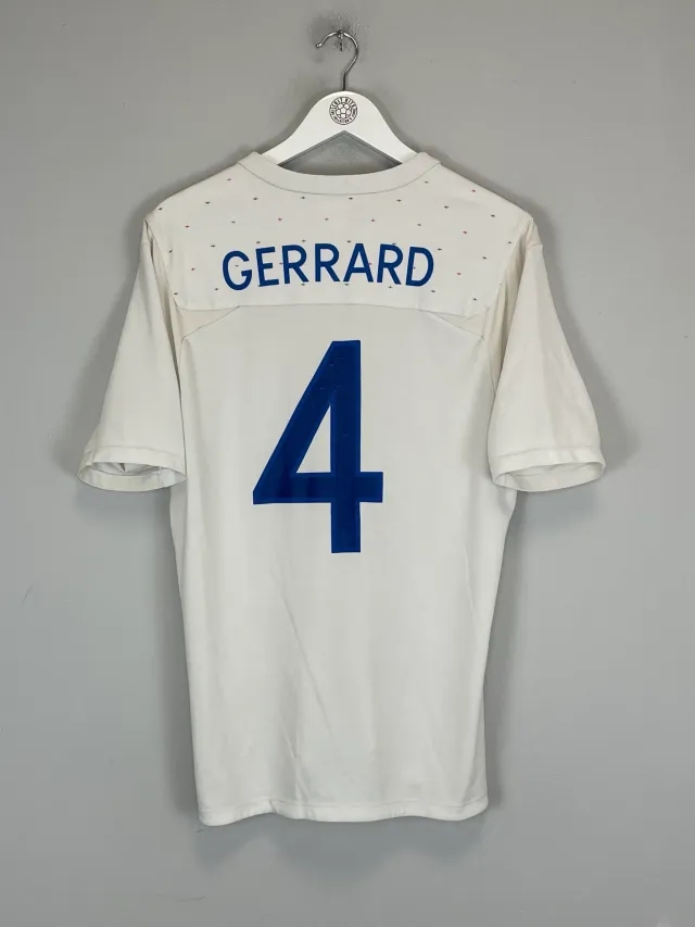 CULT KITS - 2010/11 ENGLAND GERRARD #4 HOME SHIRT (M) UMBRO