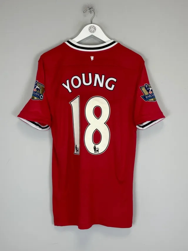 2011/12 MANCHESTER UNITED YOUNG #18 HOME SHIRT (L) NIKE | Cult Kits