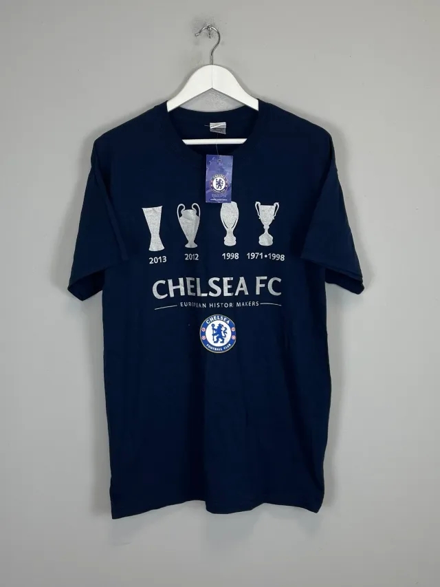 CULT KITS - 2013 CHELSEA *BNWT* T-SHIRT (L) OM