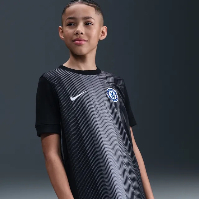 Chelsea F.C. 2025/26 Stadium Goalkeeper Older Kids' Nike Dri-FIT Football Replica Short-Sleeve Shirt - Black - Polyester