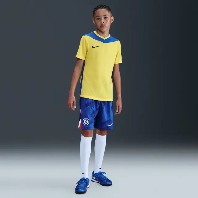 Chelsea F.C. 2025/26 Stadium Home Older Kids' Nike Dri-FIT Football Replica Shorts - Blue - Sustainable Materials