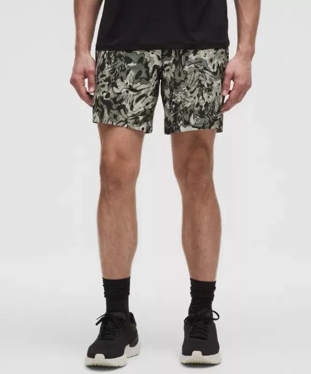 lululemon – Men's Pace Breaker Linerless Shorts – 7" – Color Green – Size 3XL
