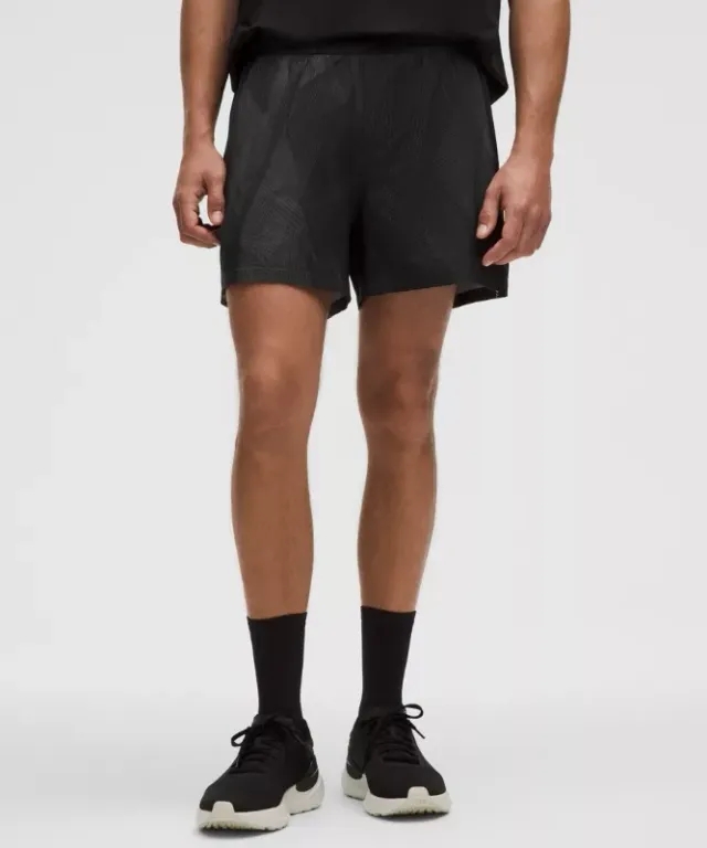 lululemon – Men's Pace Breaker Lined Shorts – 5" – Color Black – Size L