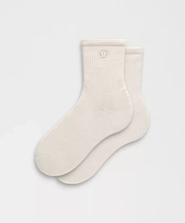 lululemon – Unisex Daily Essential Quarter Socks – Color White – Size L