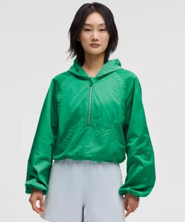 lululemon – Women's Scuba Cropped Anorak Jacket – Color Green – Size 0