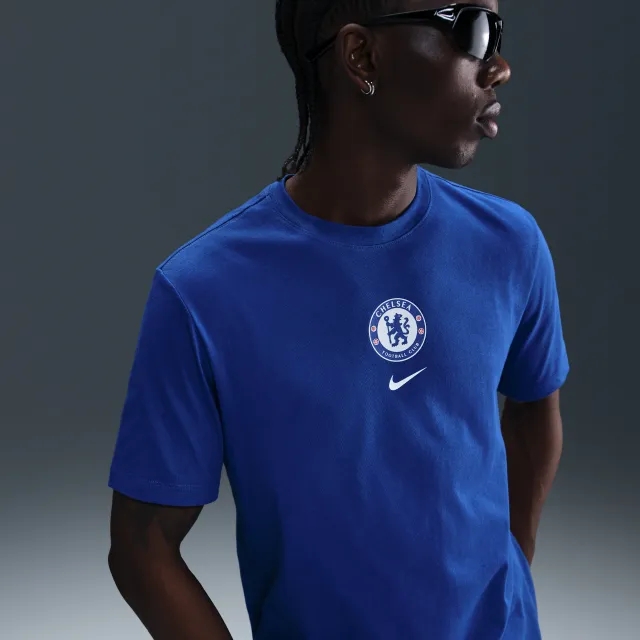 Chelsea F.C. Men's Nike Football T-Shirt - Blue - Cotton