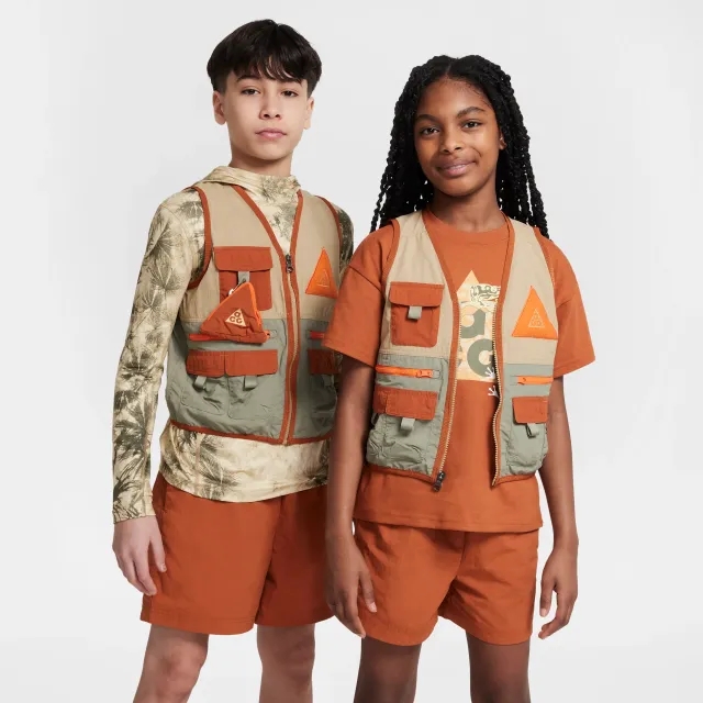 Nike ACG Older Kids' Utility Gilet - Brown - Nylon