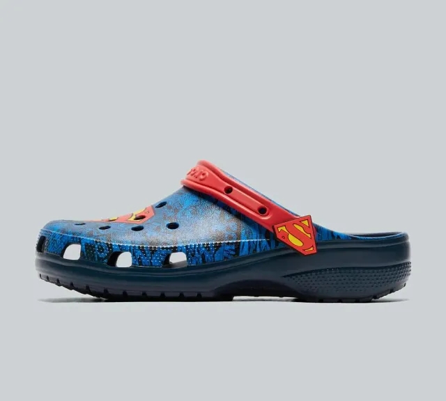 Crocs | Unisex | Superman Classic | Clogs | Multi | W4/M3
