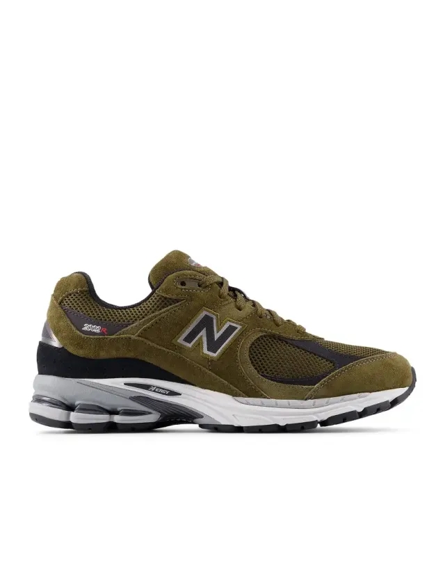 New Balance Unisex 2002R in Brown/Black Suede/Mesh