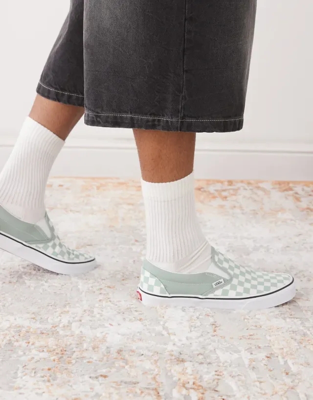 Vans Classic Slip-on Trainers