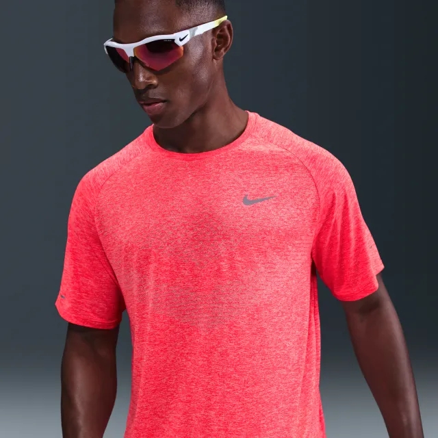 Nike Stride Men's Dri-FIT ADV Short-Sleeve Running Top - Red - Recycled Polyester