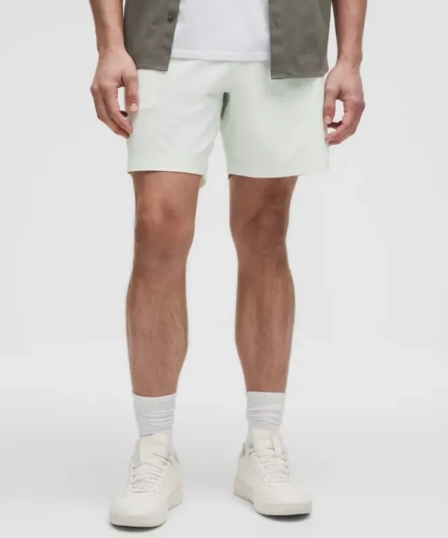 lululemon – Men's ABC Pull-On Shorts – 7" – Color White – Size M