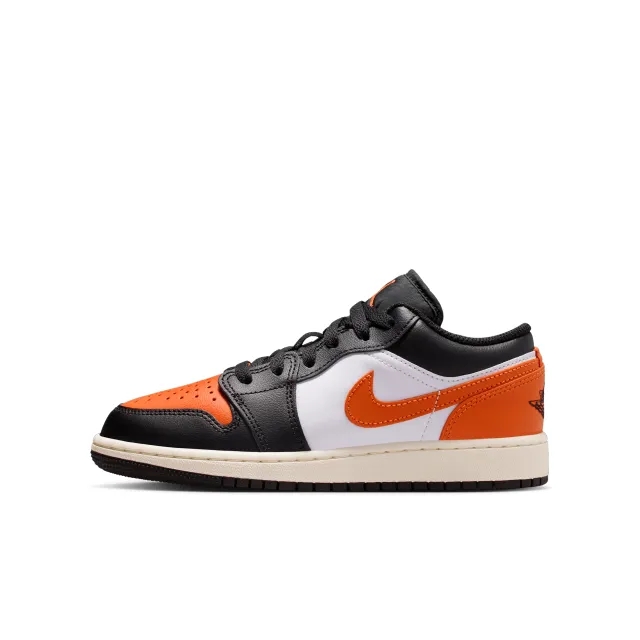 Nike Jordan Nike Air Jordan 1 Low Older Kids' Shoes - Black