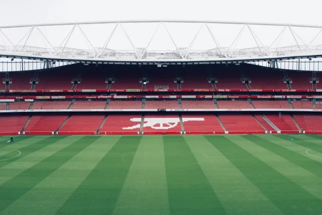Arsenal v Brighton & Hove Albion Cannon Club | Front 6 Rows 2025-12-27