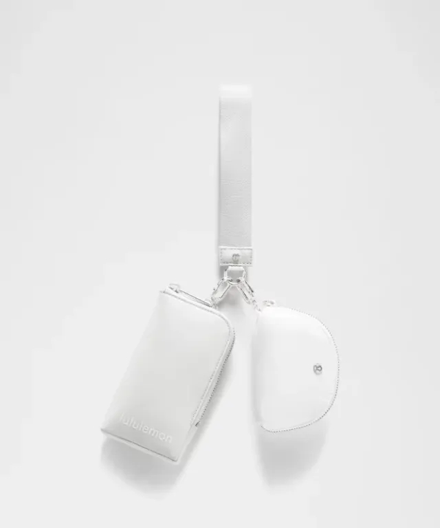 lululemon – Dual Pouch Wristlet Bag Wallet – Color White