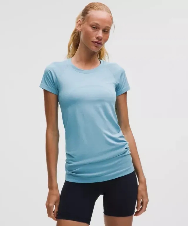 lululemon – Women's Swiftly Tech Short-Sleeve Shirt 2.0 Hip Length – Color Blue – Size 0