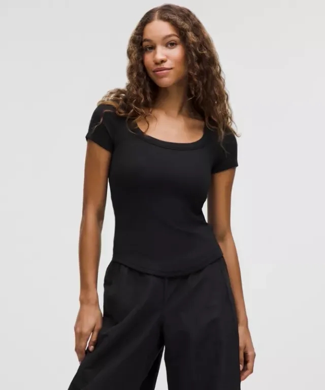 lululemon – Women's Hold Tight Scoop-Neck Short-Sleeve Shirt – Color Black – Size 10