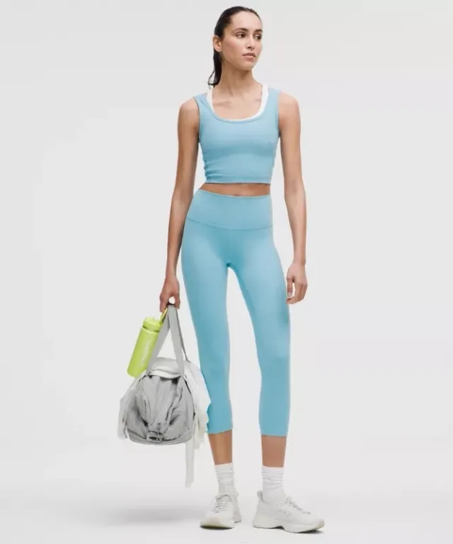 lululemon – Women's Wunder Train High-Rise Crop Leggings – 21" – Color Blue – Size 0