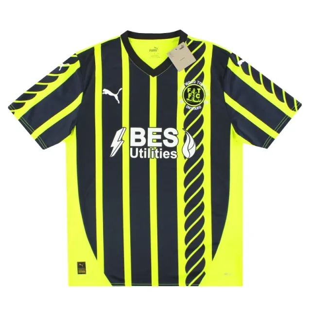 2024-25 Fleetwood Town Puma Third Shirt *w/tags* - Fleetwood Town / w/tags / Medium