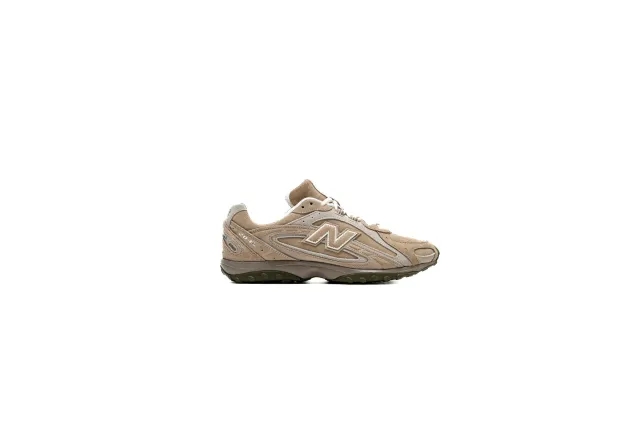 New Balance 204L