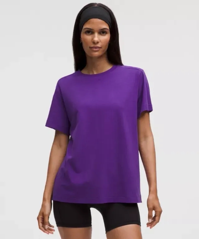 lululemon – Women's All Yours Organic Crewneck T-Shirt – Color Purple – Size L