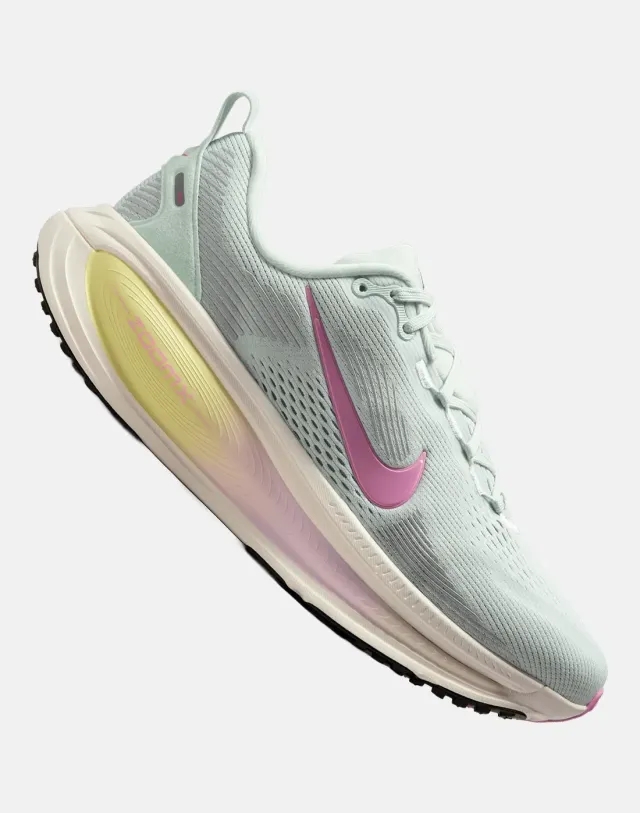 Nike Womens Vomero 18