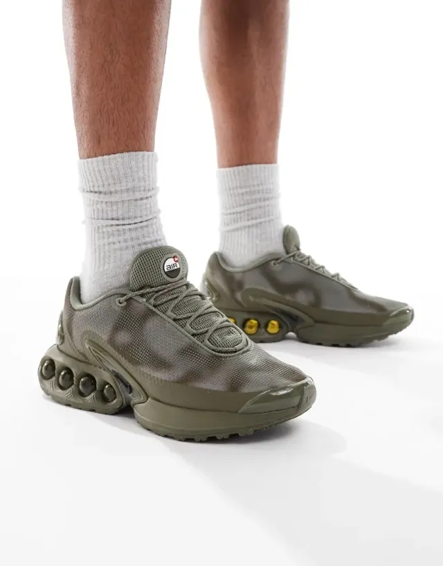 Nike Air Max Dn Nrg Trainers In Green