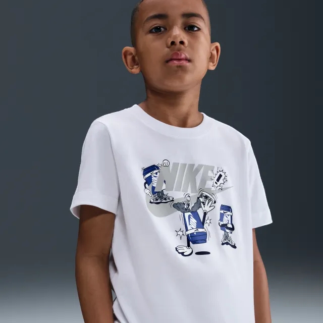 Nike Sportswear Older Kids' T-Shirt - White