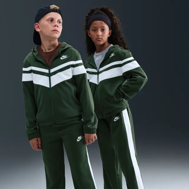 Nike Sportswear Older Kids' Dri-FIT Hooded Tracksuit - Green - Sustainable Materials