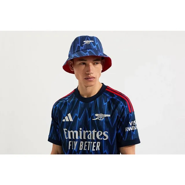 Arsenal adidas 25/26 Away Bucket Hat, Multicolor