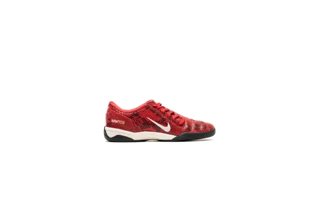 Nike WMNS Total 90 SE