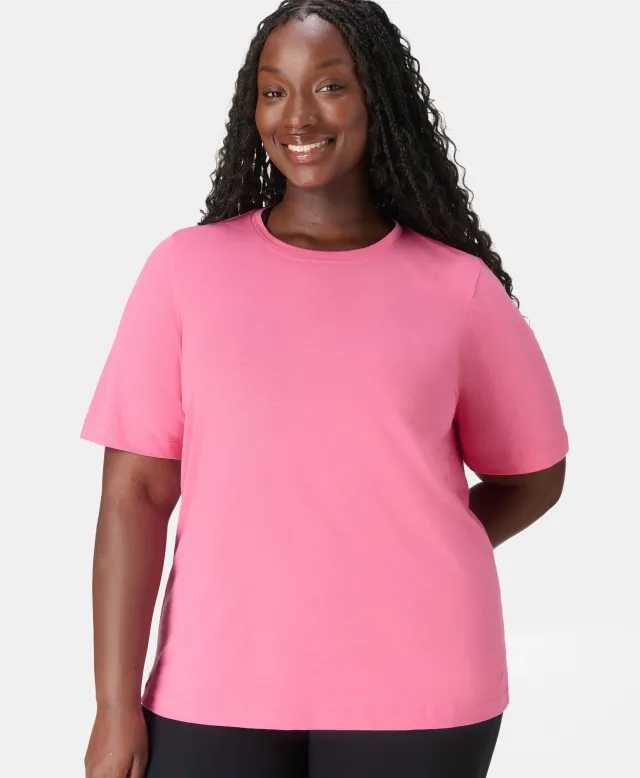 Essential Crew Neck T-Shirt