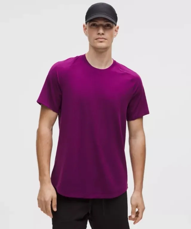 lululemon – Men's License to Train Short-Sleeve Shirt – Color Purple – Size L
