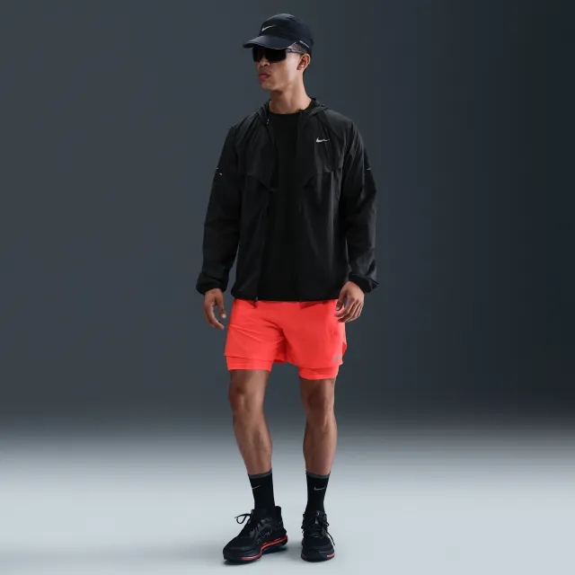 Nike Stride Men's Dri-FIT 13cm (approx.)Hybrid Running Shorts - Red - Polyester