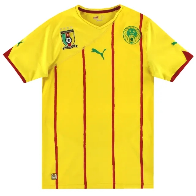 2010-11 Cameroon Puma Away Shirt S - Cameroon / Very Good 