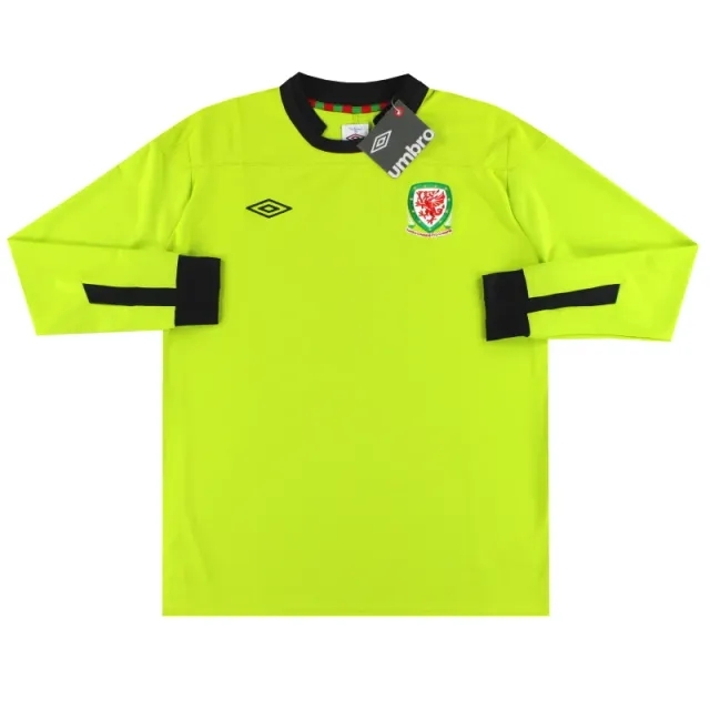 2011-12 Wales Umbro Goalkeeper Shirt *w/tags* - Wales / w/tags 