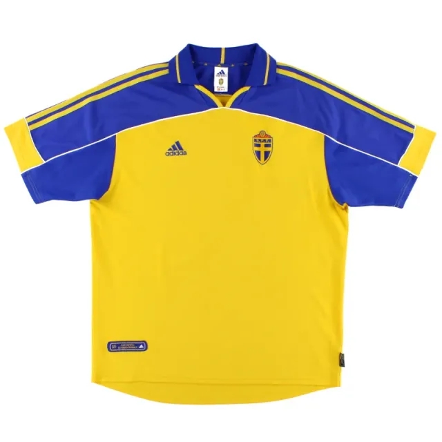 2000-02 Sweden adidas Home Shirt *As New* L - Sweden / As New 