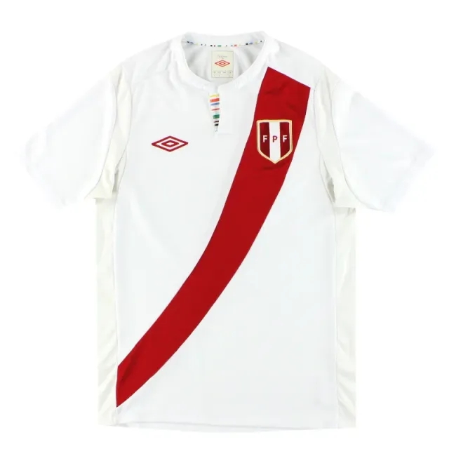 2011-12 Peru Umbro Home Shirt S - South American / Excellent 