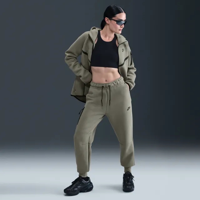 Nike Sportswear Tech Fleece Women's Mid-Rise Joggers - Green - Sustainable Blends